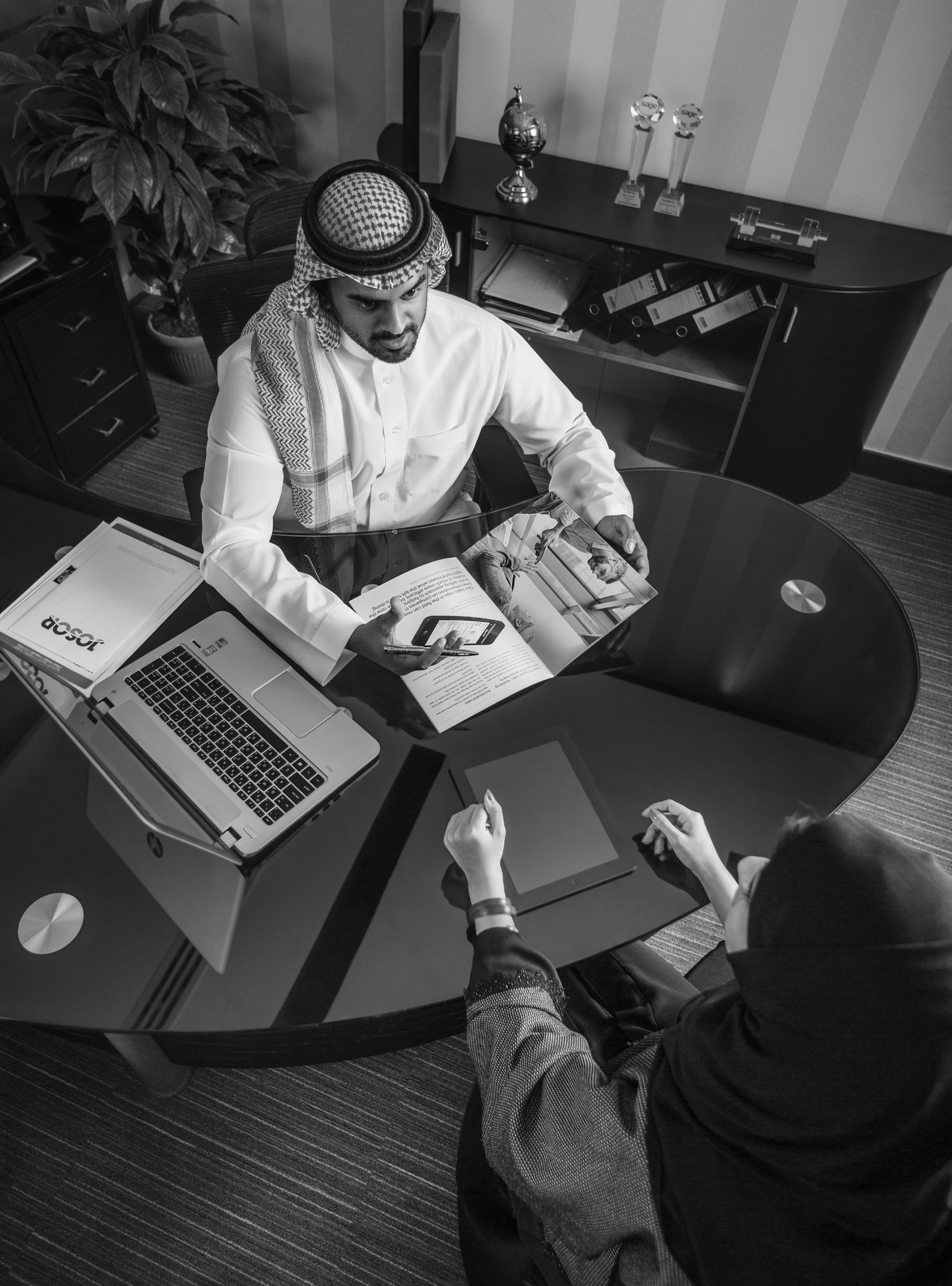 Saudi businessman in a meeting Dubai wake up studio