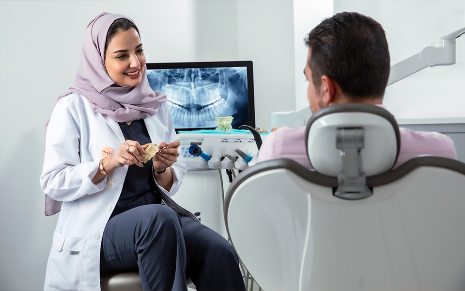 model Dubai lifestyle